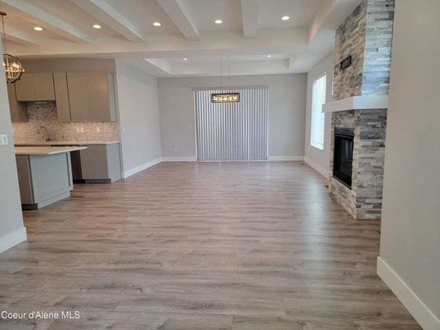 3294 W GIOVANNI LN, Hayden, ID 83835