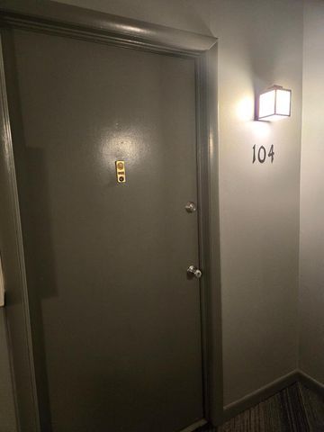 669 W Oakland Park Blvd 104-B, Wilton Manors, FL 33311