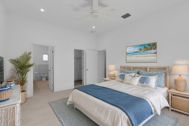 14 Tarpon Avenue, Key Largo, FL 33037