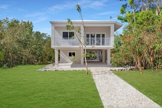 14 Tarpon Avenue, Key Largo, FL 33037