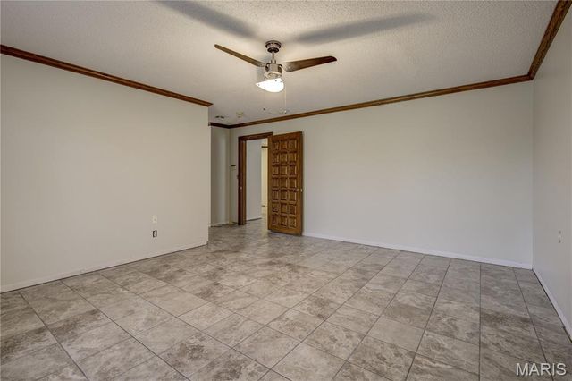 202 N Brushwick Avenue, Sikeston, MO 63801