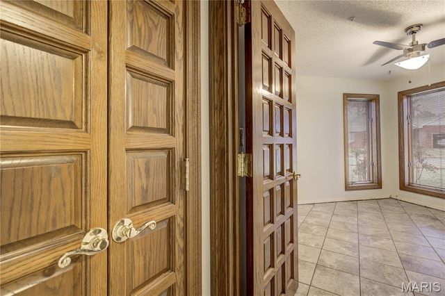 202 N Brushwick Avenue, Sikeston, MO 63801