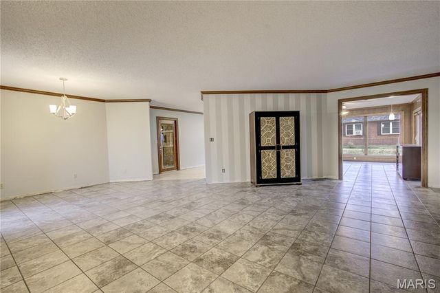 202 N Brushwick Avenue, Sikeston, MO 63801