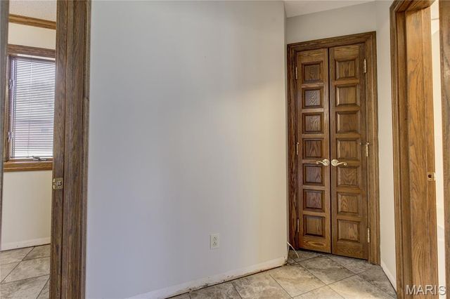 202 N Brushwick Avenue, Sikeston, MO 63801