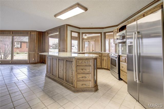 202 N Brushwick Avenue, Sikeston, MO 63801