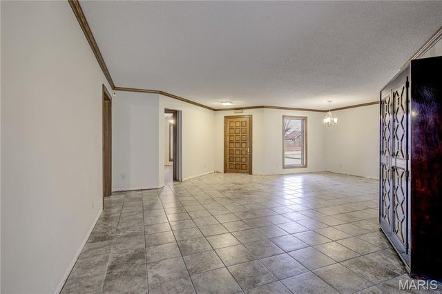 202 N Brushwick Avenue, Sikeston, MO 63801