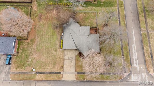 202 N Brushwick Avenue, Sikeston, MO 63801