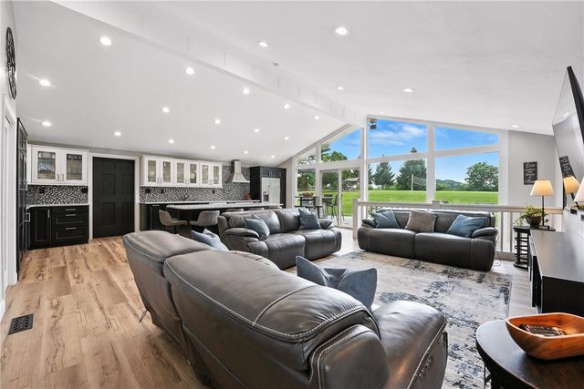 251 Myers Lane, Indiana Twp, PA 15101