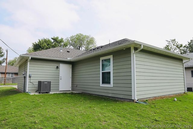 2724 E Archer Street, Tulsa, OK 74110