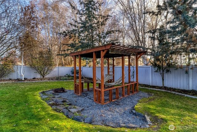 1676 Greenbriar Drive, Walla Walla, WA 99362