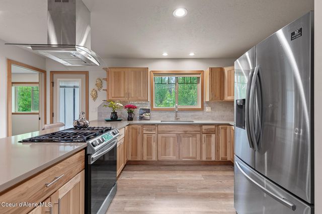 123 Hanson CT, Dover, ID 83825