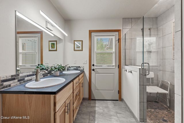 123 Hanson CT, Dover, ID 83825