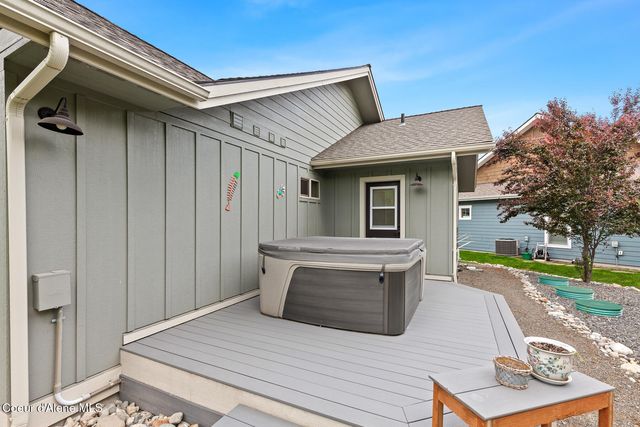 123 Hanson CT, Dover, ID 83825