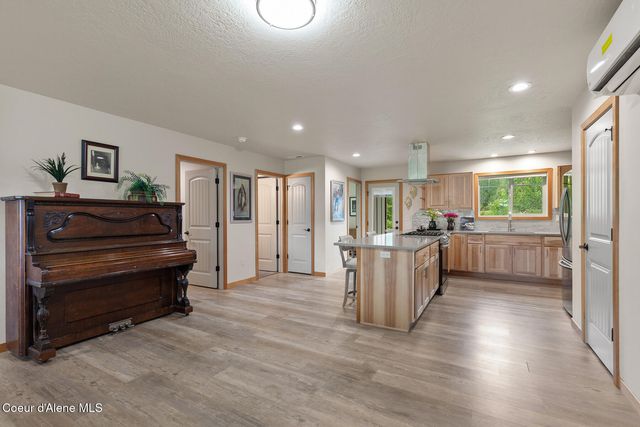 123 Hanson CT, Dover, ID 83825