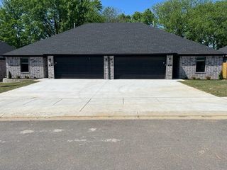 112 Ryder Street, Gentry, AR 72734