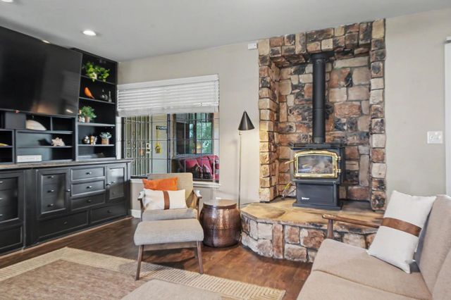 2274 Partridge Dr, Valley Springs, CA 95252