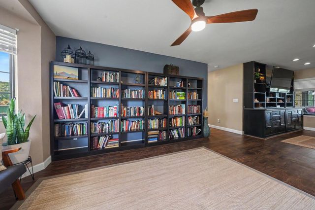 2274 Partridge Dr, Valley Springs, CA 95252