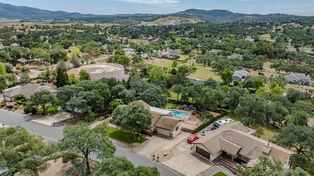 2274 Partridge Dr, Valley Springs, CA 95252