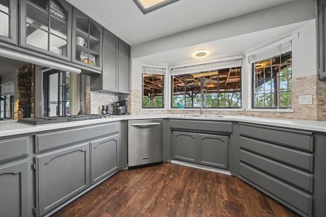 2274 Partridge Dr, Valley Springs, CA 95252