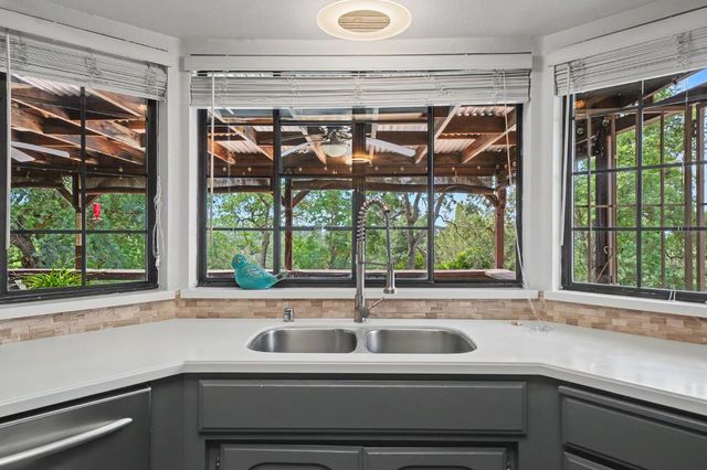 2274 Partridge Dr, Valley Springs, CA 95252