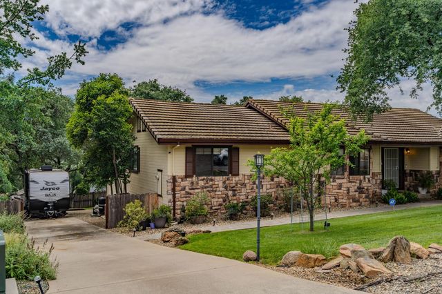 2274 Partridge Dr, Valley Springs, CA 95252
