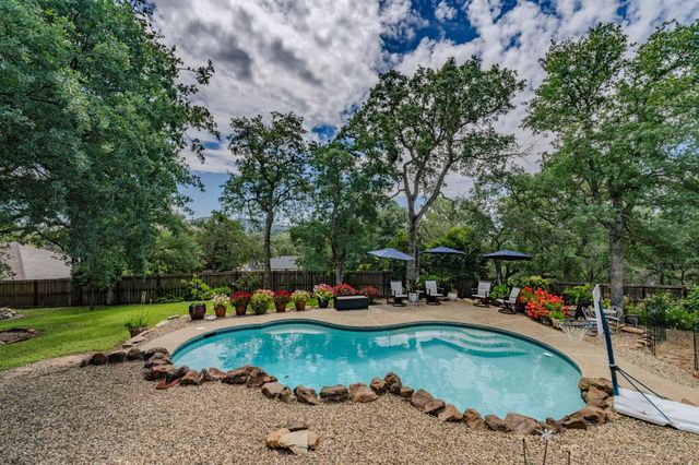 2274 Partridge Dr, Valley Springs, CA 95252