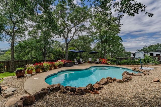 2274 Partridge Dr, Valley Springs, CA 95252
