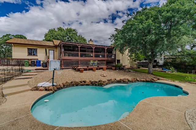 2274 Partridge Dr, Valley Springs, CA 95252