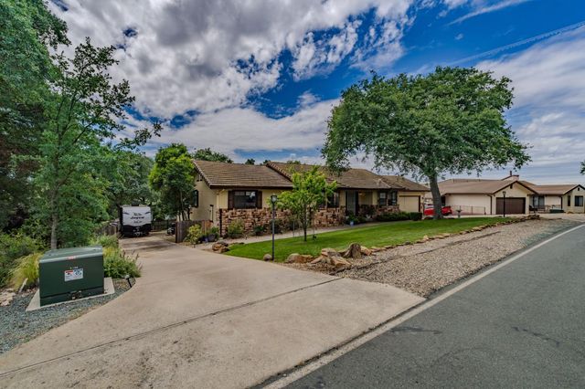 2274 Partridge Dr, Valley Springs, CA 95252