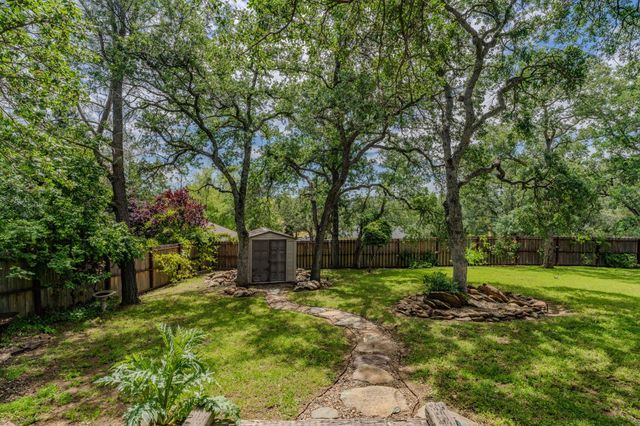 2274 Partridge Dr, Valley Springs, CA 95252
