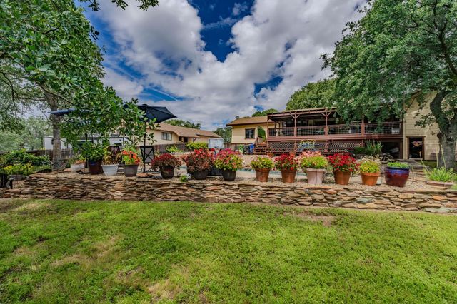 2274 Partridge Dr, Valley Springs, CA 95252