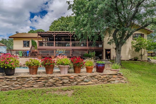 2274 Partridge Dr, Valley Springs, CA 95252