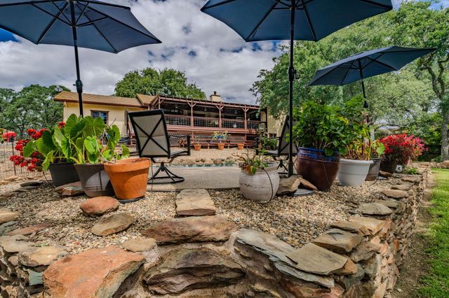 2274 Partridge Dr, Valley Springs, CA 95252