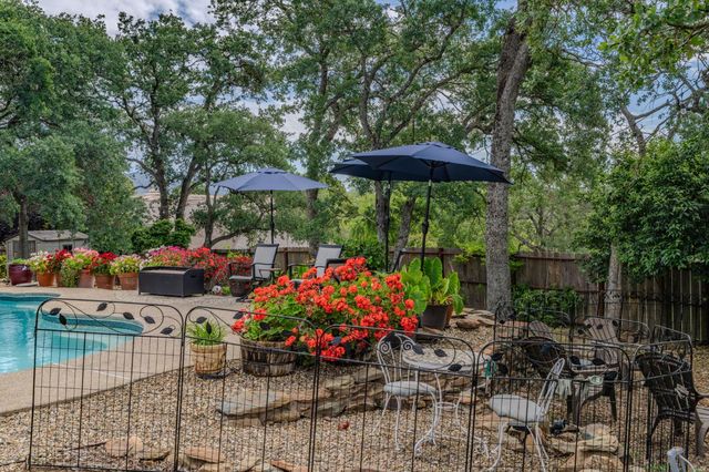 2274 Partridge Dr, Valley Springs, CA 95252