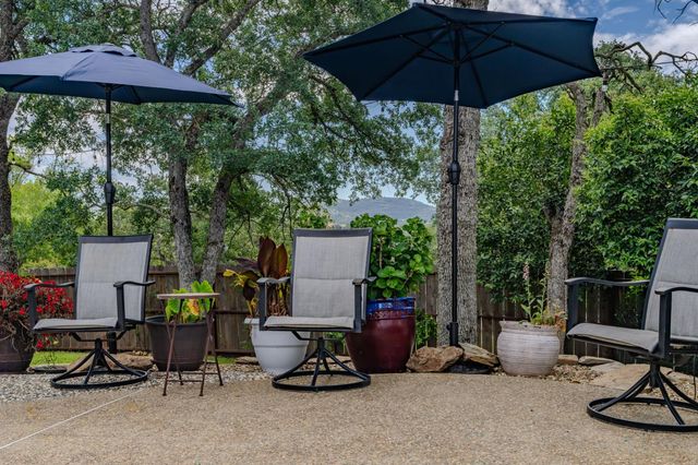 2274 Partridge Dr, Valley Springs, CA 95252