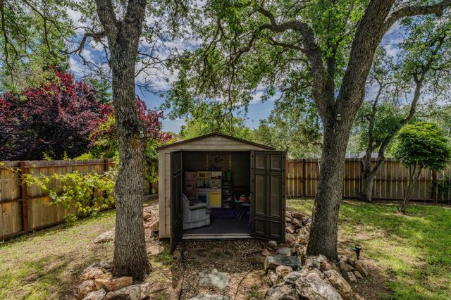 2274 Partridge Dr, Valley Springs, CA 95252