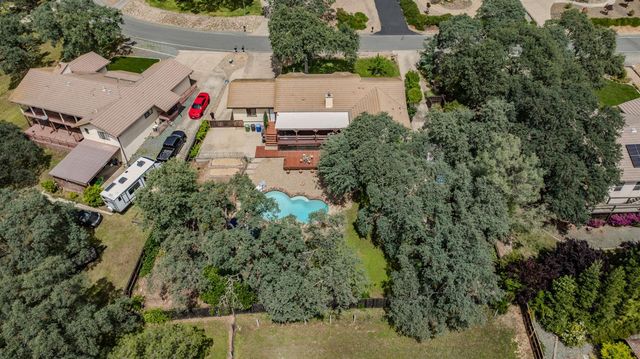 2274 Partridge Dr, Valley Springs, CA 95252