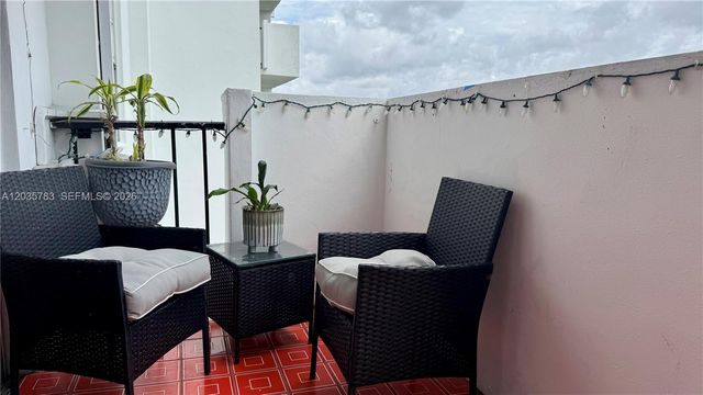 2780 NE 183rd Street 1607, Aventura, FL 33160