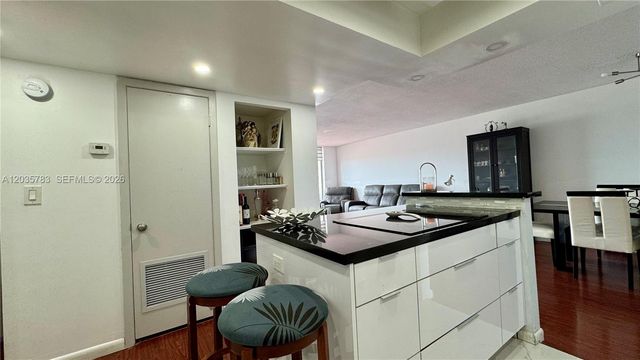 2780 NE 183rd Street 1607, Aventura, FL 33160