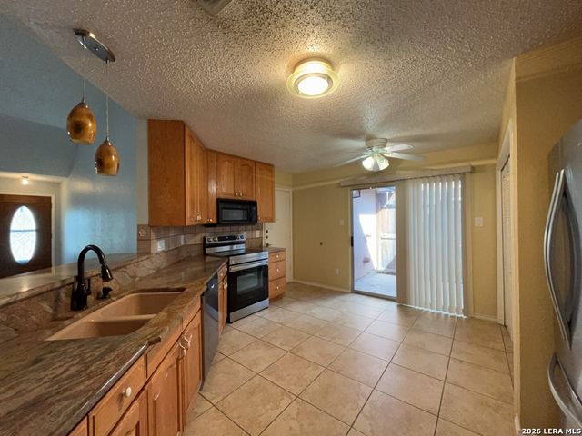 3502 Brandon Yates, San Antonio, TX 78217