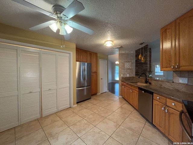 3502 Brandon Yates, San Antonio, TX 78217