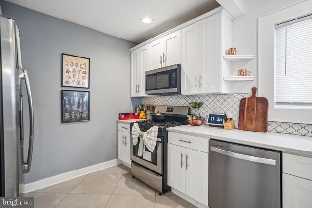 45 BAYVIEW AVE, Newark, NJ 07112