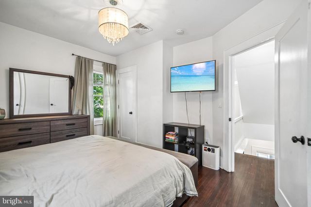 45 BAYVIEW AVE, Newark, NJ 07112