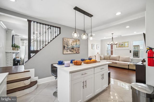 45 BAYVIEW AVE, Newark, NJ 07112