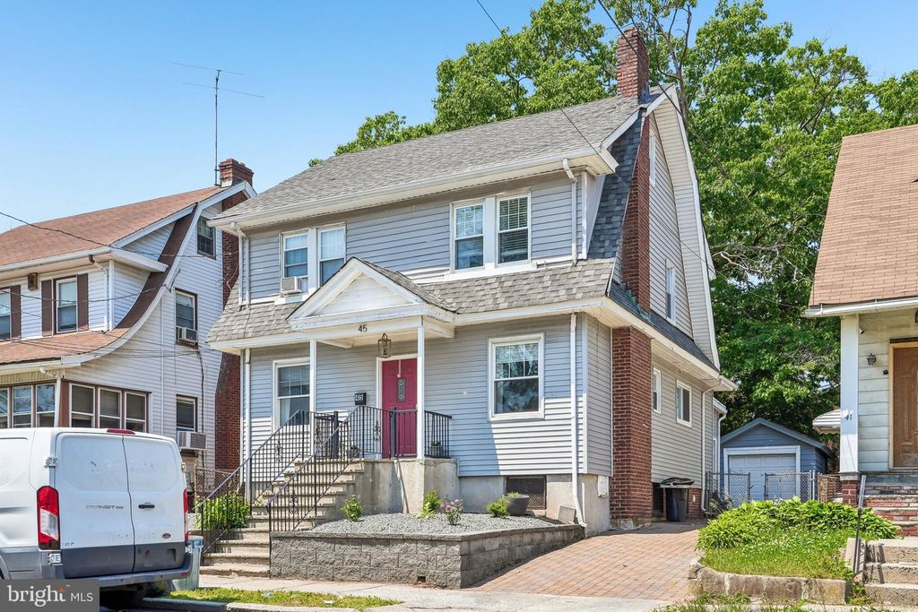 45 BAYVIEW AVE, Newark, NJ 07112