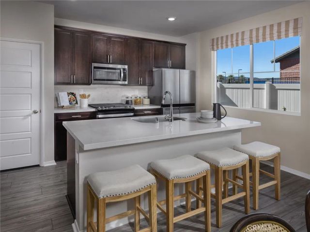 1131 Tropic Court, Redlands, CA 92374