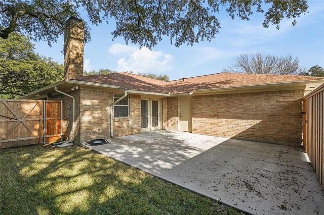 9015 Villa Park Circle, Dallas, TX 75225