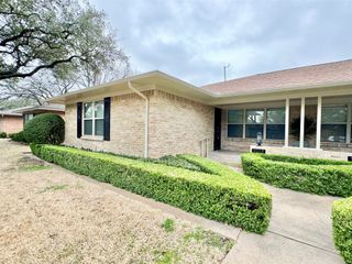 9015 Villa Park Circle, Dallas, TX 75225