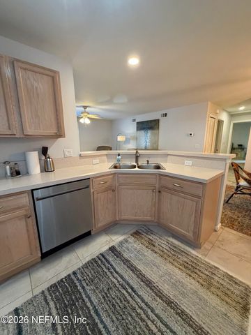 13715 RICHMOND PARK Drive N 201, Jacksonville, FL 32224