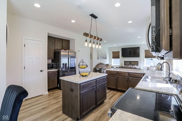 6936 Sonora Boulevard, Brownsburg, IN 46112